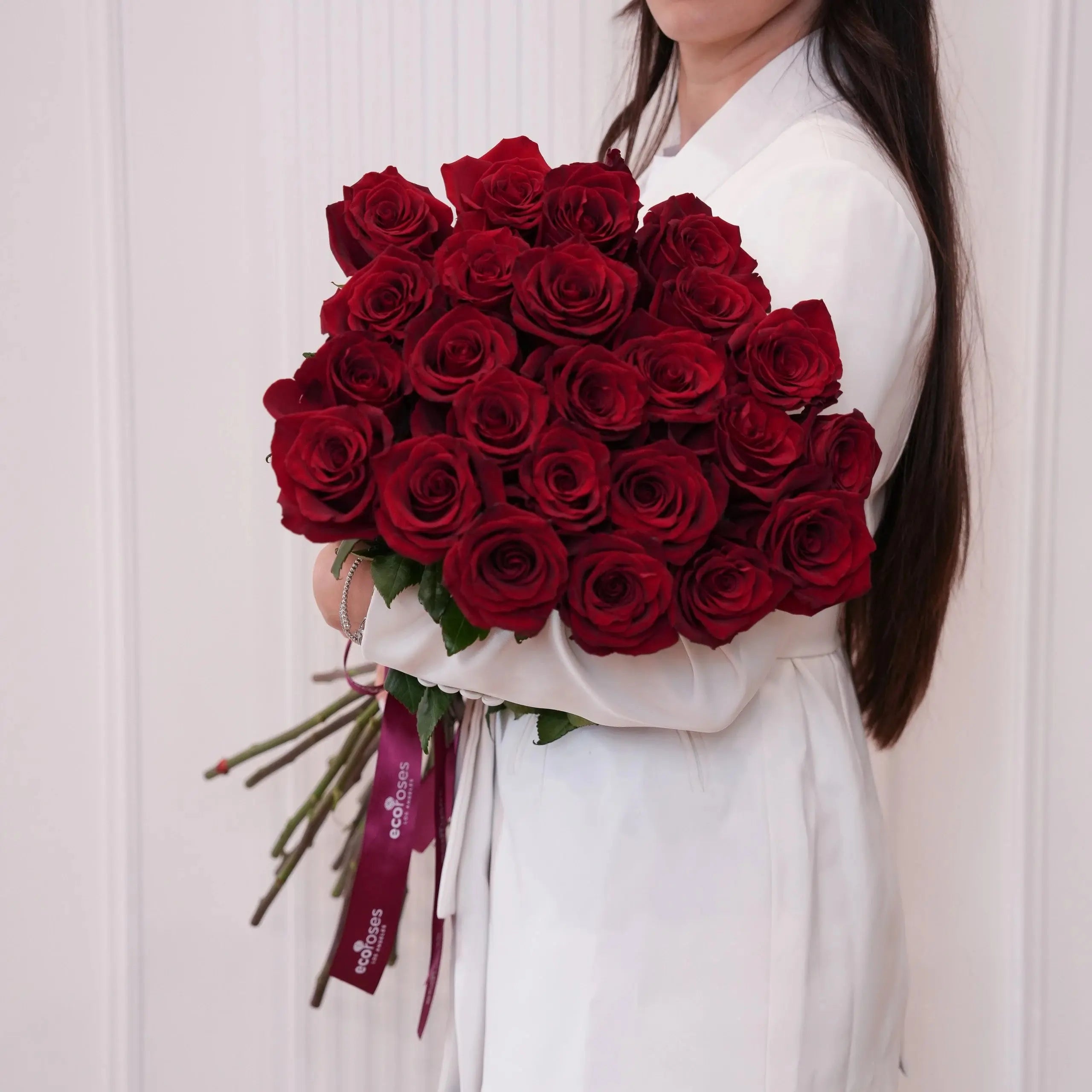 Isabella luxury bouquet — Ecoroses same-day flower delivery Los Angeles
