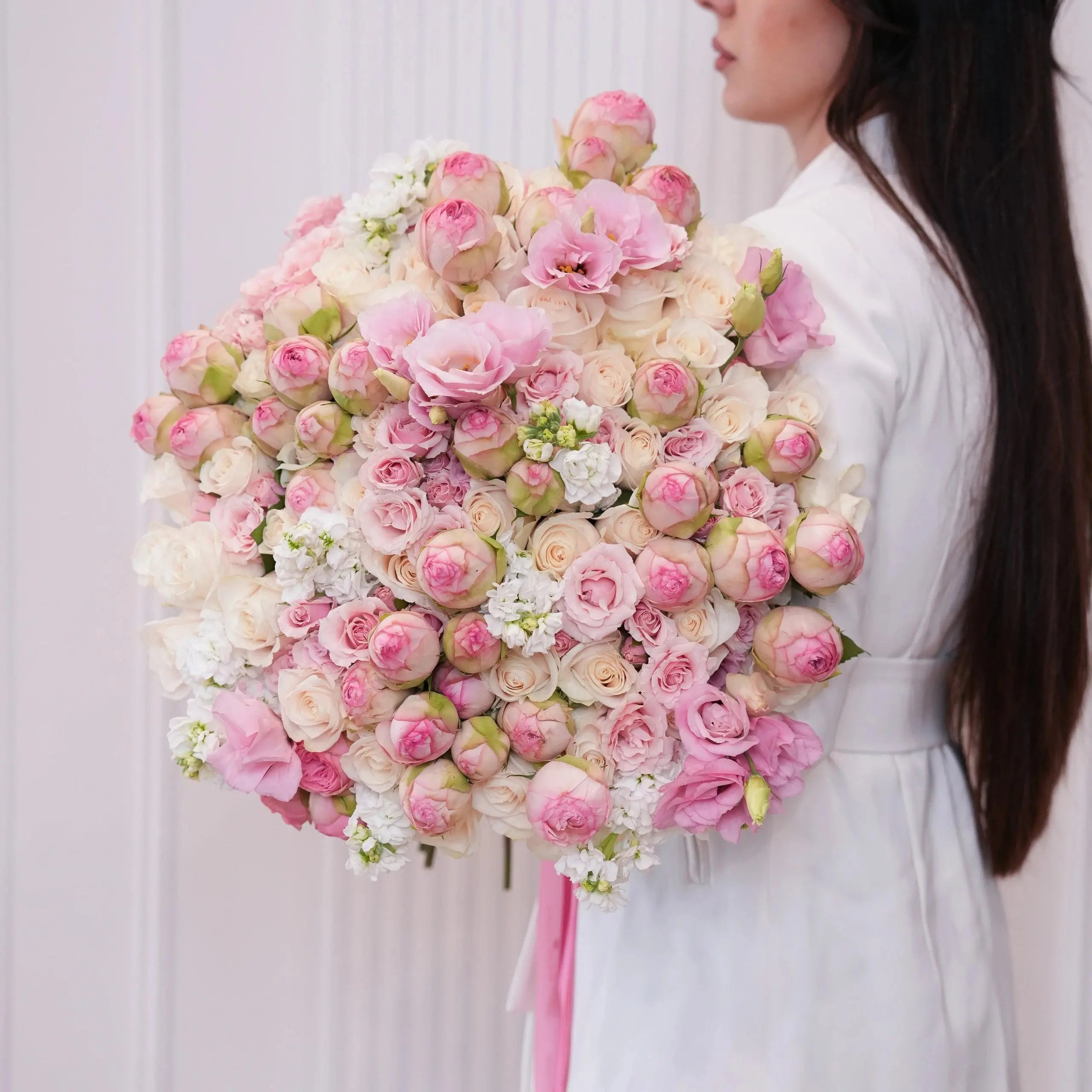 Eloise luxury bouquet — Ecoroses boutique flower delivery Los Angeles