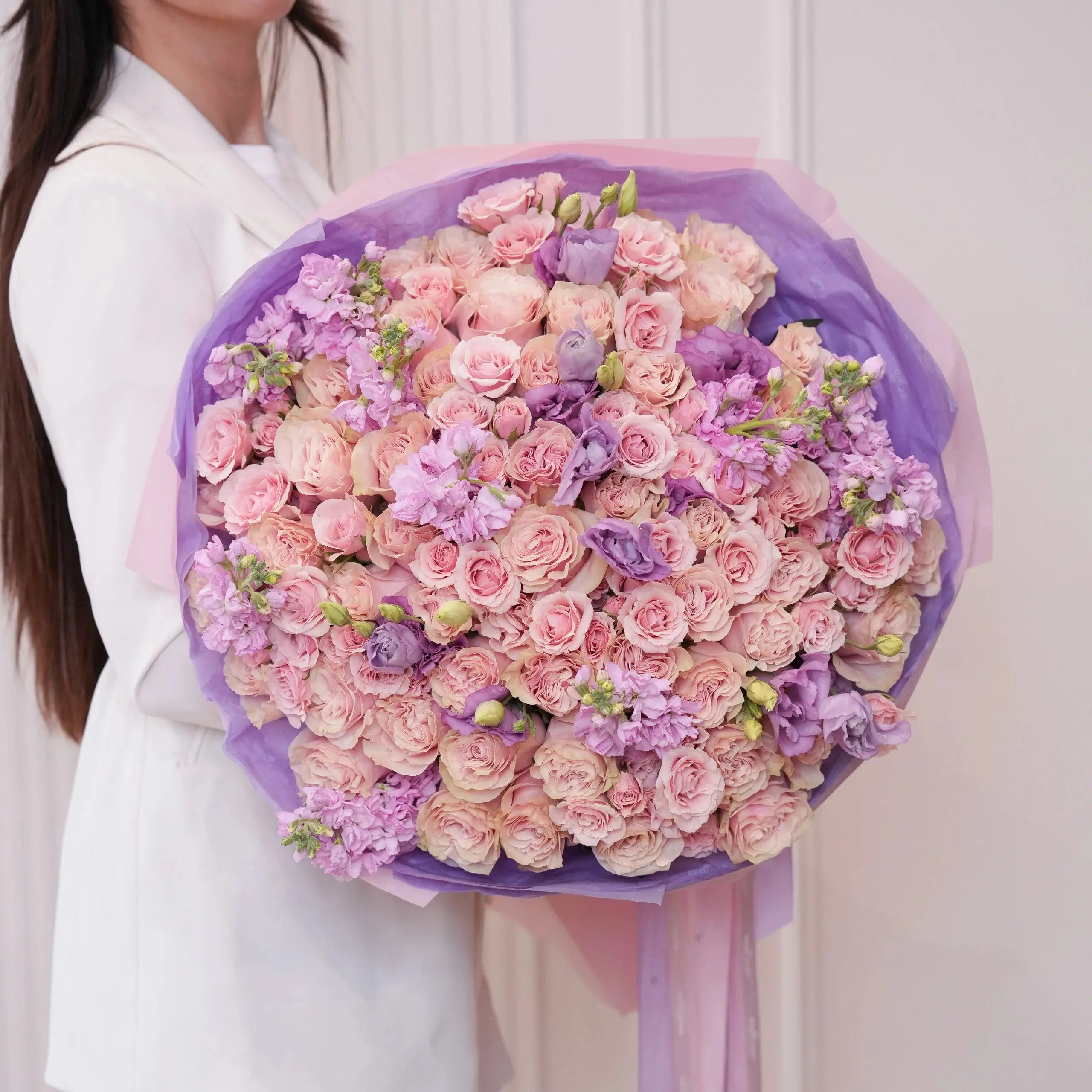 Liliane luxury bouquet — Ecoroses boutique flower delivery Los Angeles