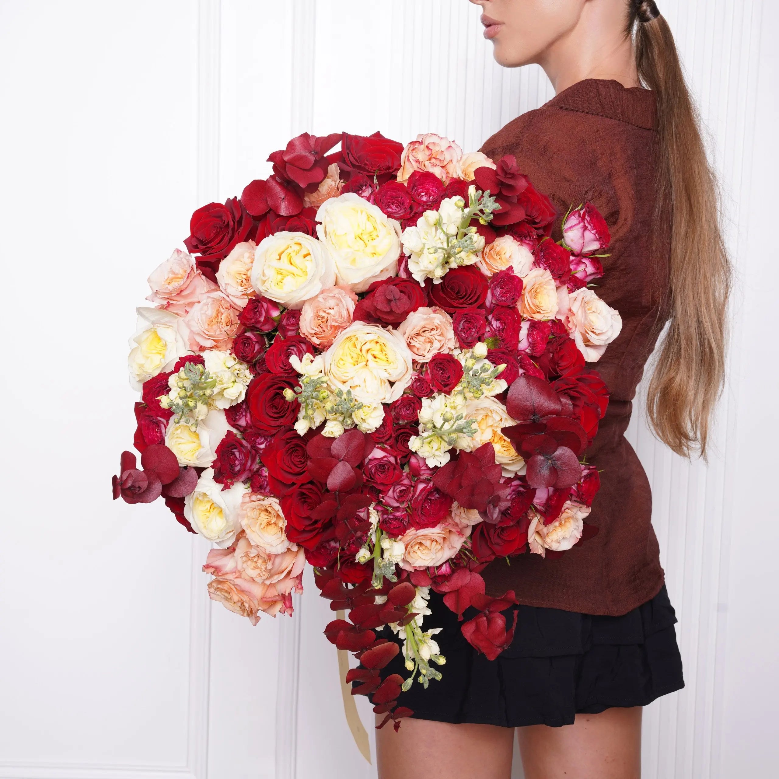 Belladonna — red & peach roses bouquet, hand-tied by Ecoroses | flower delivery Los Angeles